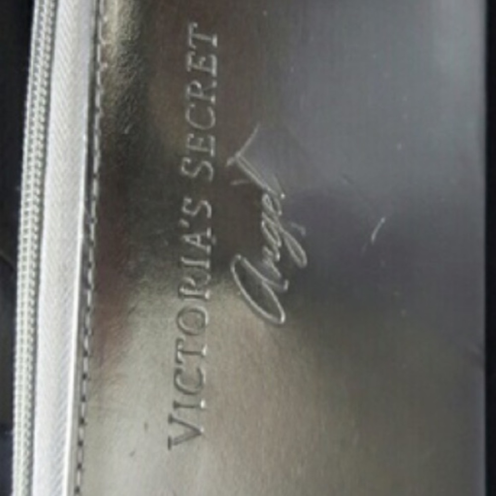 Victoria's Secret Zipper Wallet - Picture 11 of 13